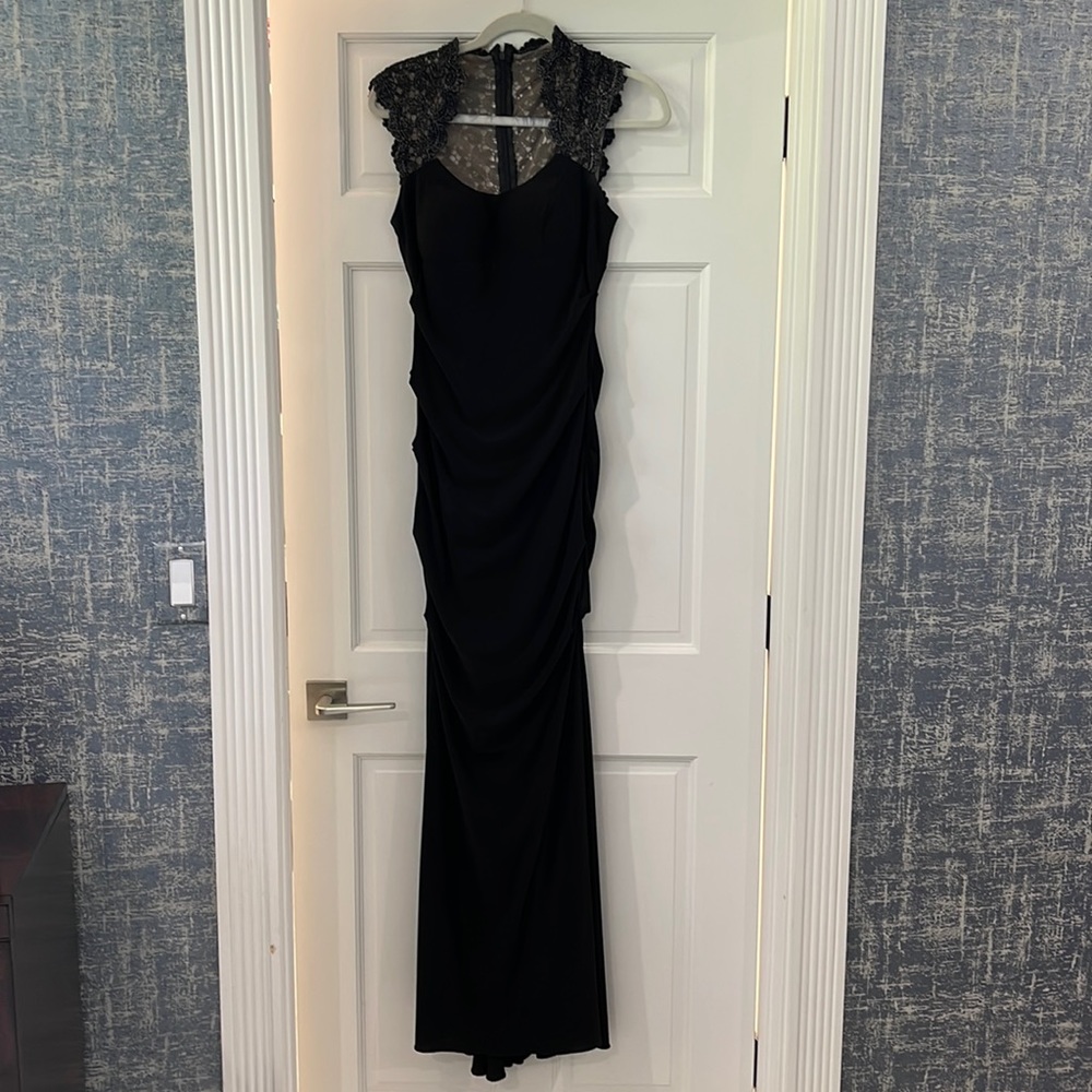 Cache black gown, size 4